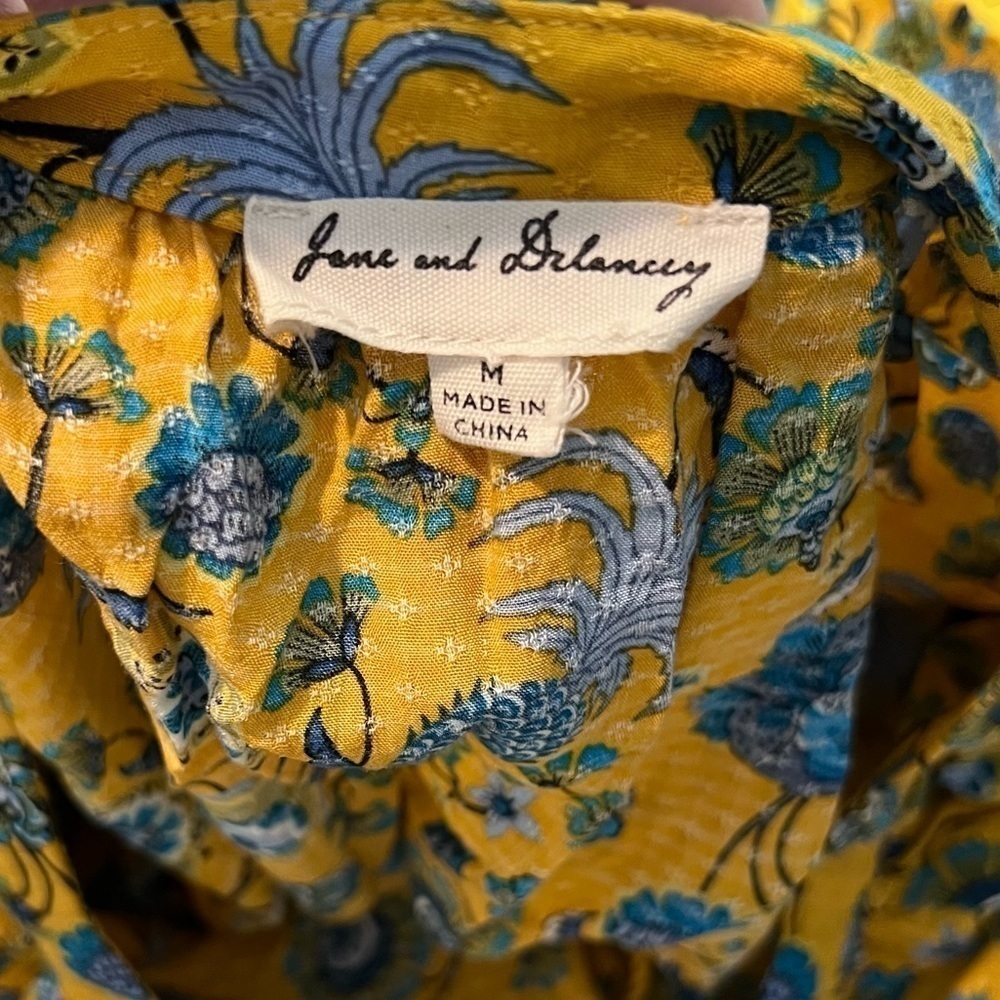 ⭐️Anthro’s Jane & Delancey, Yellow Pineapple Floral Top,Super Soft, Pull-Over, M - Picture 3 of 13